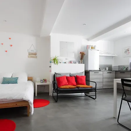 Apartmán Studio, Au Coeur De La De Riom